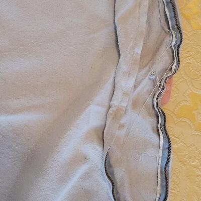 Lot 304: Vintage Rose & Sage Colored Raw Silk Pillowcases