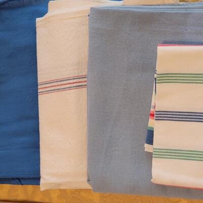 Lot 305: Antique/Vintage Sugar Bag Kitchen Linens