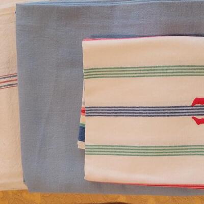 Lot 305: Antique/Vintage Sugar Bag Kitchen Linens