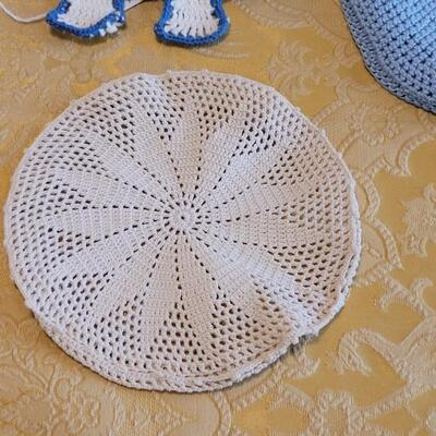 Lot 306; Vintage Crochet Hot pads and Deco