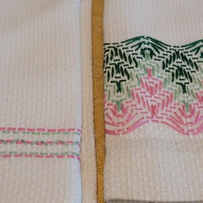 Lot 310: Vintage Needlepoint Hand Towels