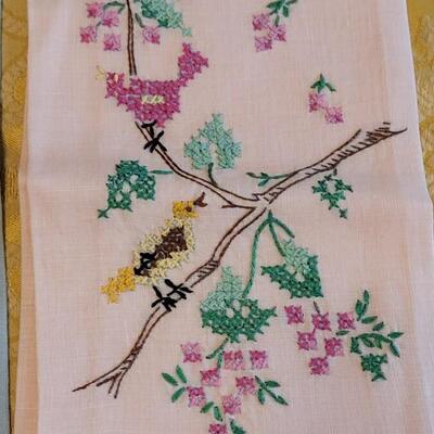 Lot 310: Vintage Needlepoint Hand Towels