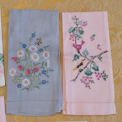 Lot 310: Vintage Needlepoint Hand Towels