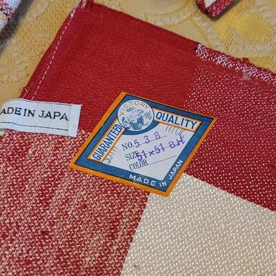 Lot 313: Vintage Victory Table Linens- unused