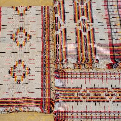 Lot 317: Vintage Table Runner, Small Picnic Size Tablecloth and Placemat