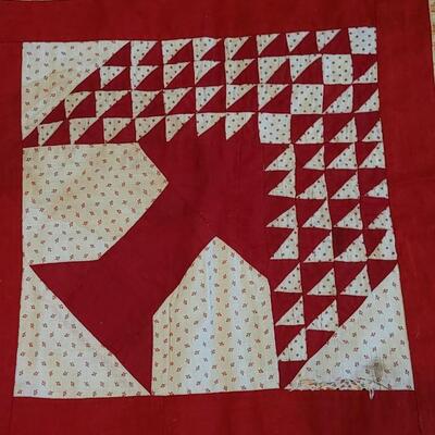 Lot 319: Antique Large Tree Quilting Square