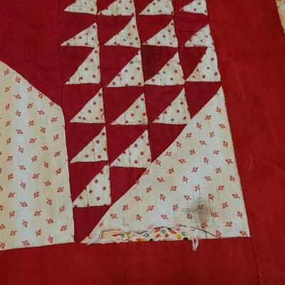 Lot 319: Antique Large Tree Quilting Square