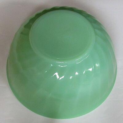 Nice Jadite Swirl Fire King Mixing Bowl