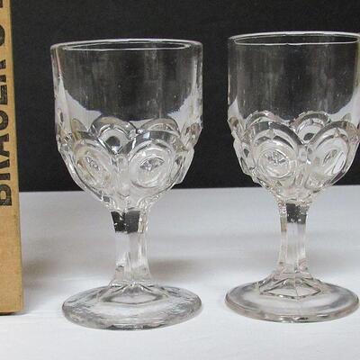 Old Pattern Glass Wine Glasses, Texas Bullseye Pattern