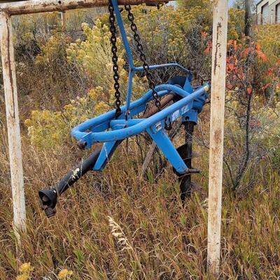 Lot 320: Vintage FORD Auger Post Hole Digger