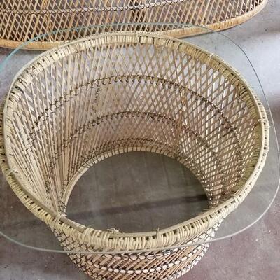 Lot #332  5 piece vintage Wicker/Rattan Set