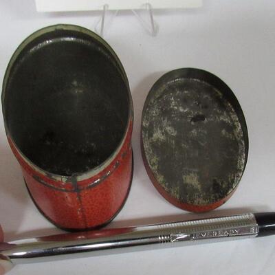 Lot of Vintage Advertising Smalls, Mellomints Tin, Vigoro Plant Food Box, and Pen Shaped Light, Eveready