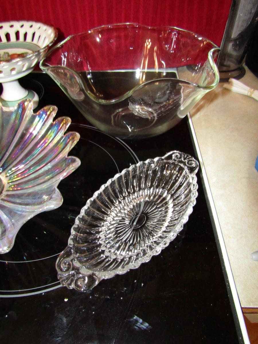 LOT 198 FANCY SERVING DISHES