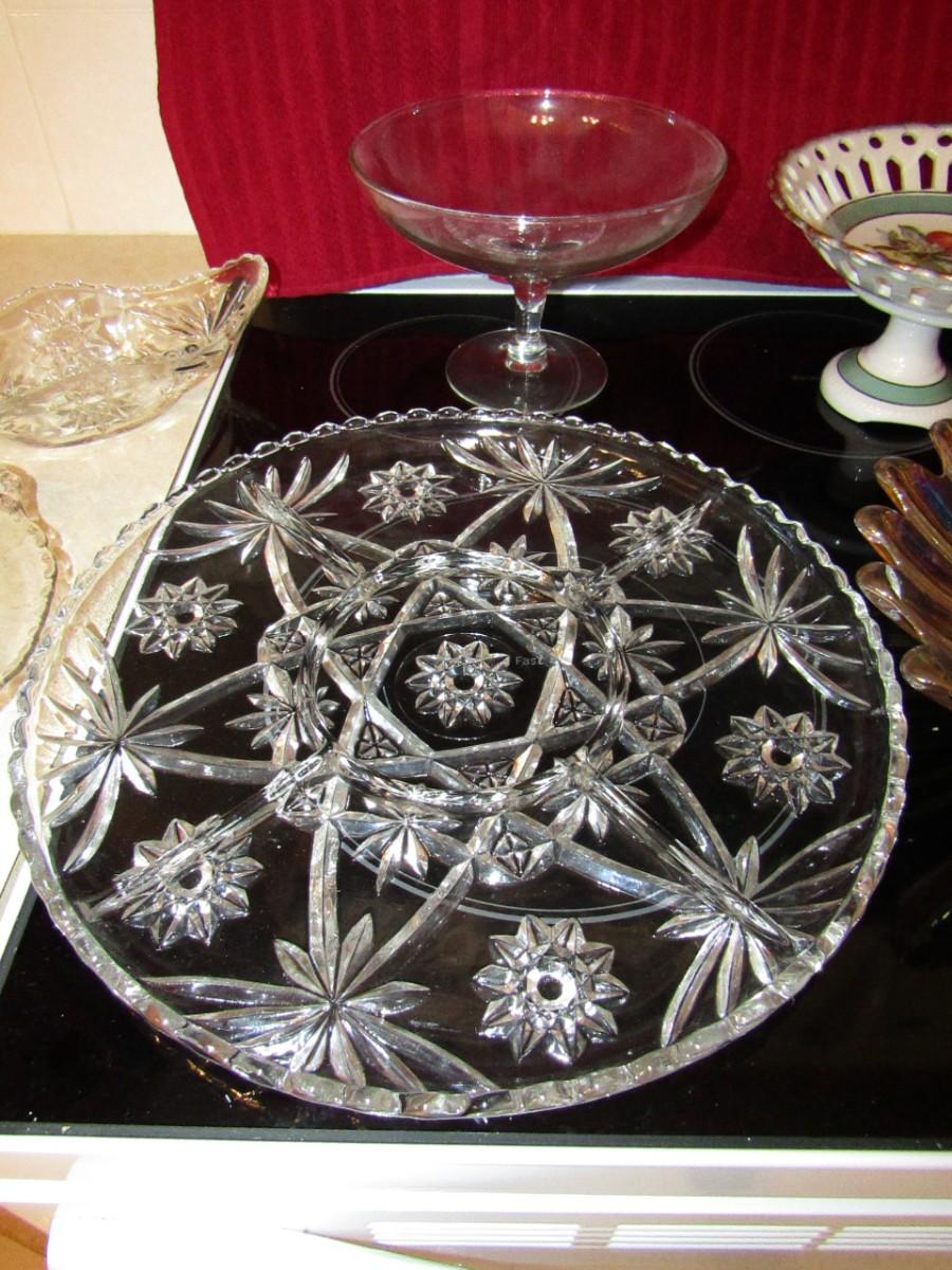 LOT 198 FANCY SERVING DISHES