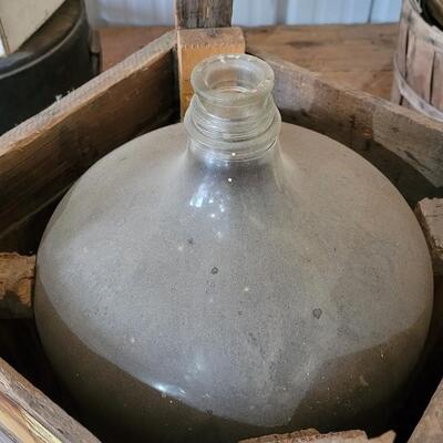 Lot 17: Vintage STANDARD Chemical Transport Case with ORIGINIAL Chloroform Heavy Jar Intact