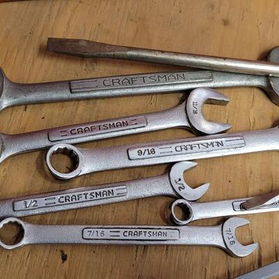 Lot 33: Assortment of Vintage Screwdrivers + Wrenches ALL CRAFTSMAN + 1 STANELY
