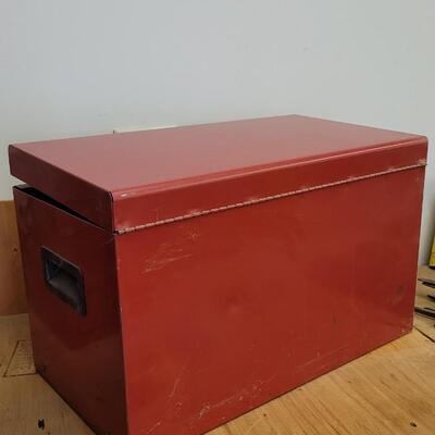 Lot 62: Vintage Red Toolbox Multi Drawer Empty Ready to Fill