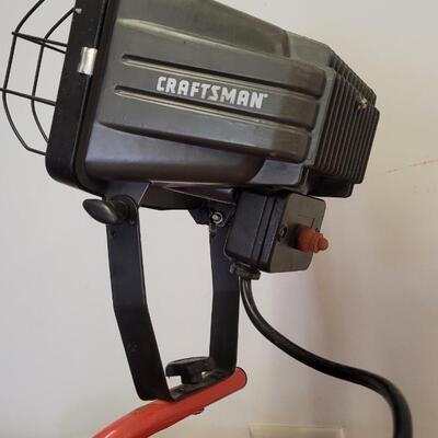 Lot 64: CRAFTSMAN Single Shop Light Works