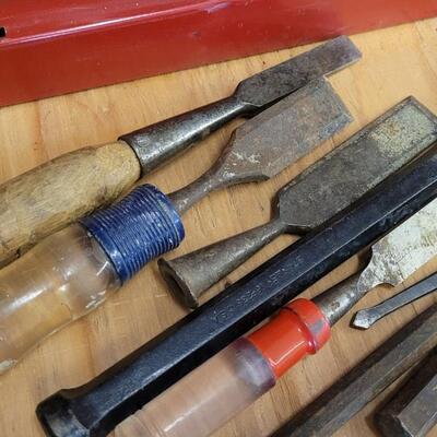 Lot 66: Assortment of Vintage Metal Chisels