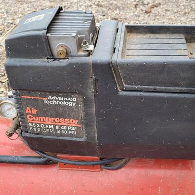 Lot 71: Vintage CRAFTSMAN 90 PSI Portable Air Compressor Tank