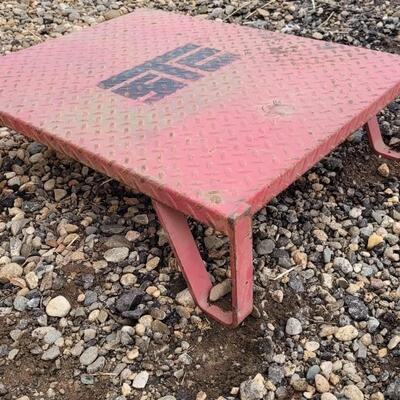 Lot 72: Vintage Metal Platform Base