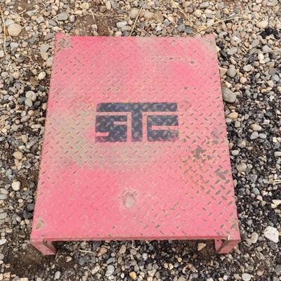 Lot 72: Vintage Metal Platform Base