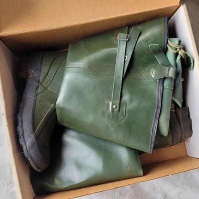 Lot 78: Fishing Waders Size 9 in Box