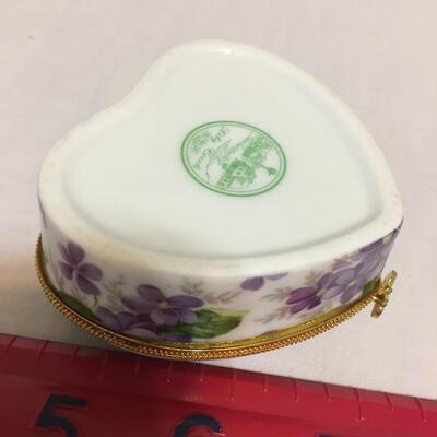Lily Creek porcelain Trinket Box