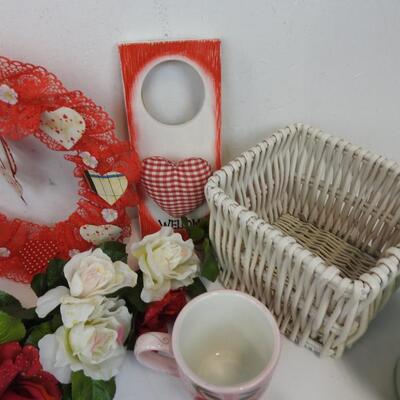 Hearts and Flower Decor Lot, Metal Buckets, Faux Roses and Flowers