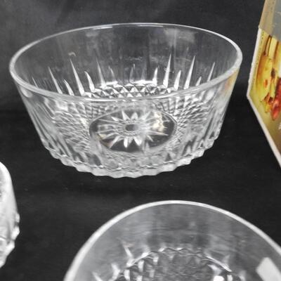 Arcoroc France & Diamant - 6 4 In. & 1 8 in. Tempered Glass Fruit Bowls