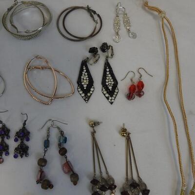 50 pc Costume Jewelry: 1 Necklace, 4 toe rings, 9 rings, 36 pairs of earrings