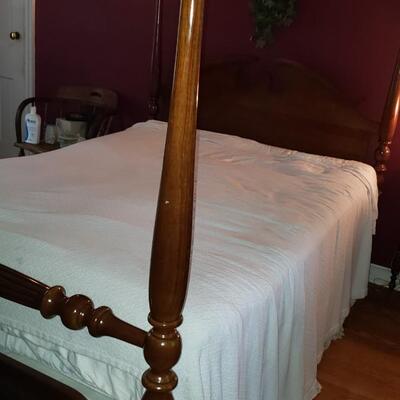 Antique Four-poster Bed full size