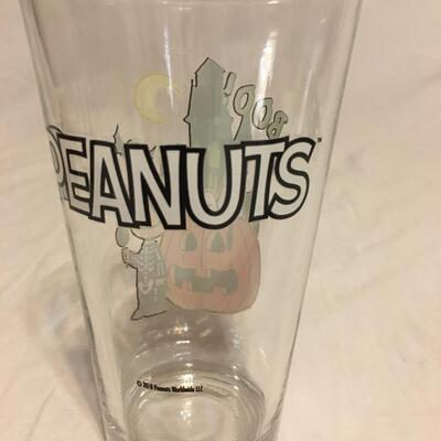 Peanuts Glass