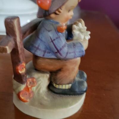 Vintage Hummel She Loves Me, She Loves me not Goebel