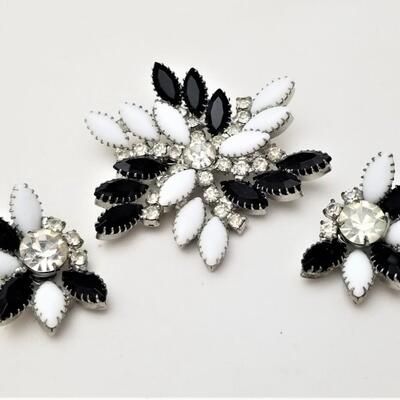 Lot #341  Vintage Demi-Parure - Brooch and Clip earrings