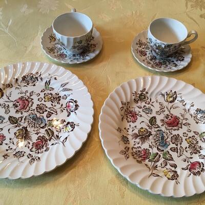 Johnson Brothers set