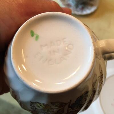 Johnson Brothers set