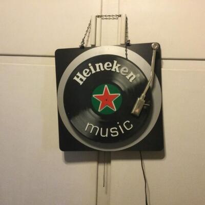Heineken neon light