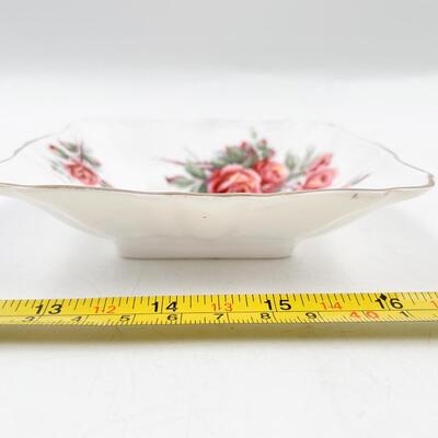 5â€ ROYAL ALBERT BONE CHINA â€œCENTENNIAL ROSEâ€ SQUARE DISH