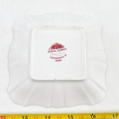 5â€ ROYAL ALBERT BONE CHINA â€œCENTENNIAL ROSEâ€ SQUARE DISH