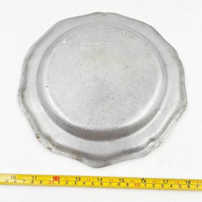 WILTON COLUMBIA PA 9â€ PEWTER SERVING TRAY