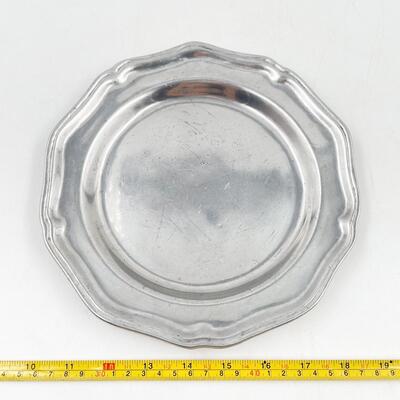 WILTON COLUMBIA PA 9â€ PEWTER SERVING TRAY