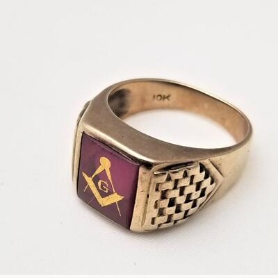 Lot #346  Vintage 10kt Gold Men's Masonic Ring