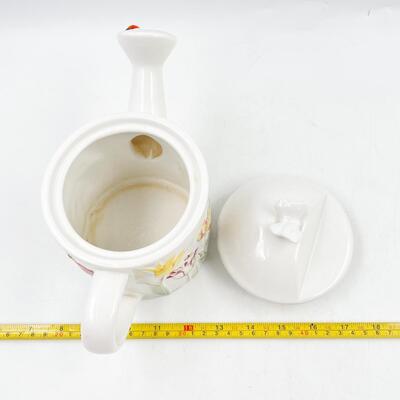 HALLMARK â€œNATUREâ€™S SKETCHBOOKâ€ BY MARJOLEIN BASTIN CERAMIC WATERING CAN TEAPOT