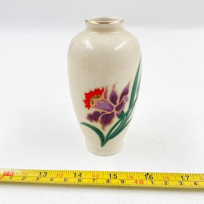 HOMCO 4â€ FLORAL CERAMIC VASE