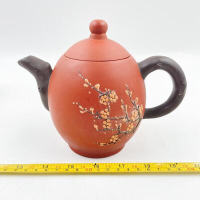 BLOSSOM YIXING TEAPOT & TEACUPS