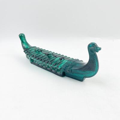 AVON â€œVIKING DISCOVERERâ€ GREEN GLASS AFTERSHAVE BOTTLE (EMPTY)