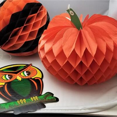 Lot #355  Vintage Halloween Lot - 2 honeycomb decorations and a Beistle Owl