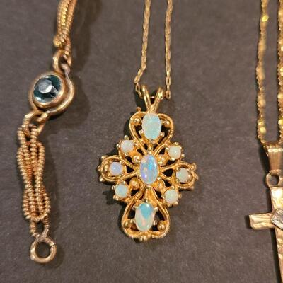 Lot J2: 14kt & Gold Filled Jewelry