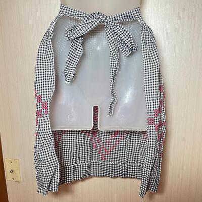 VINTAGE GINGHAM APRON W/ RED EMBROIDERY